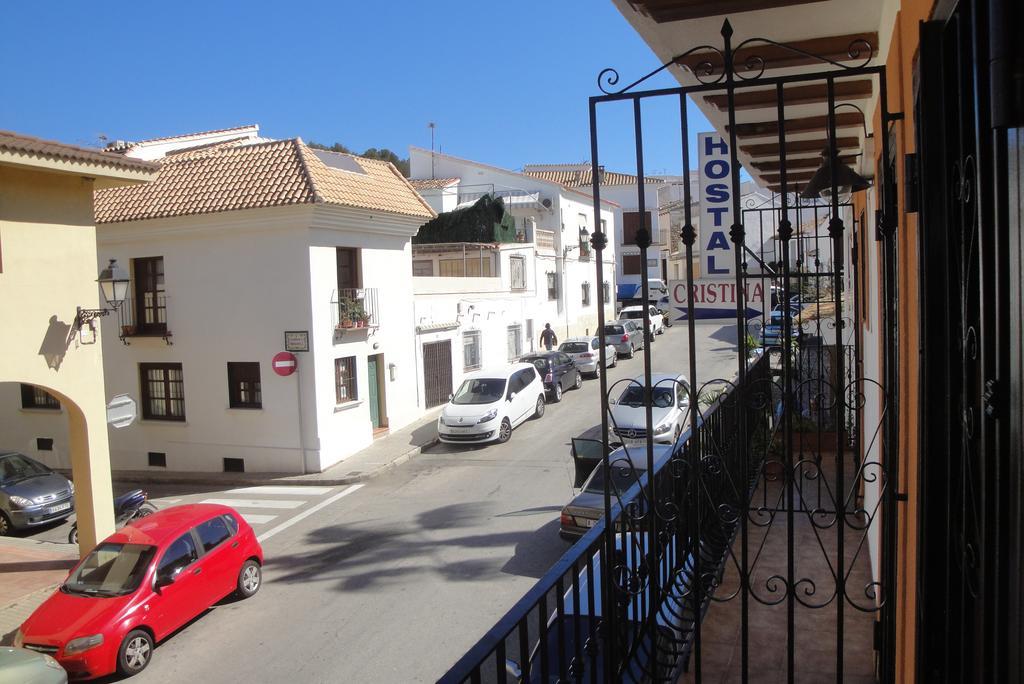 Hostal Cristina دينايا المظهر الخارجي الصورة